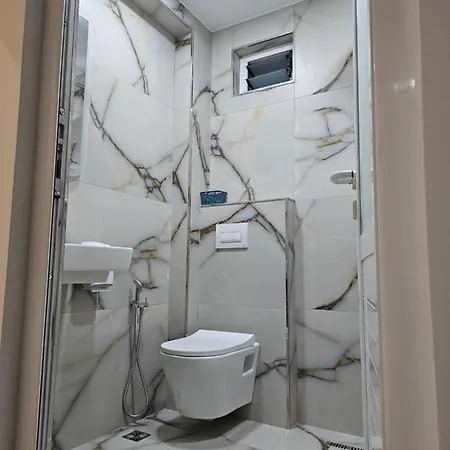 31 Apartment *