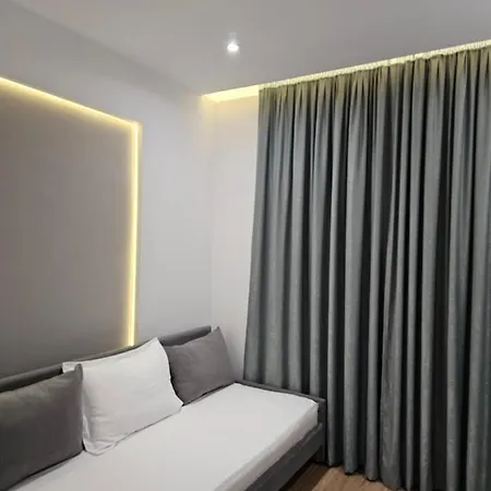 Apartment 31 *