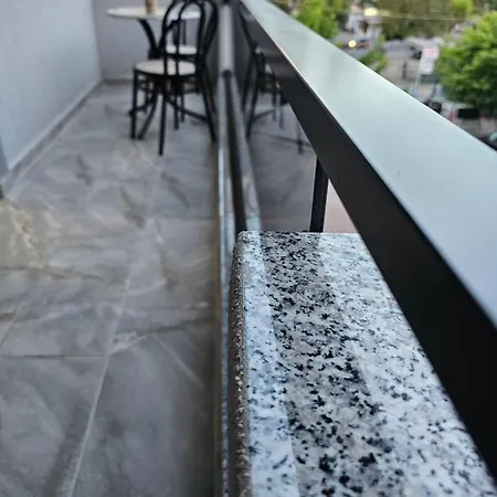 31 Apartment *