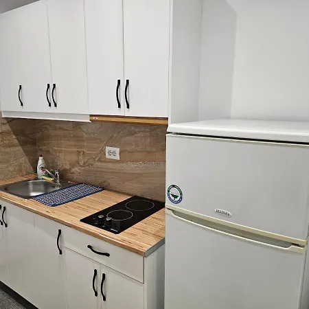 Apartment 31 *