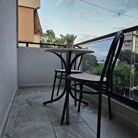 31 Apartment